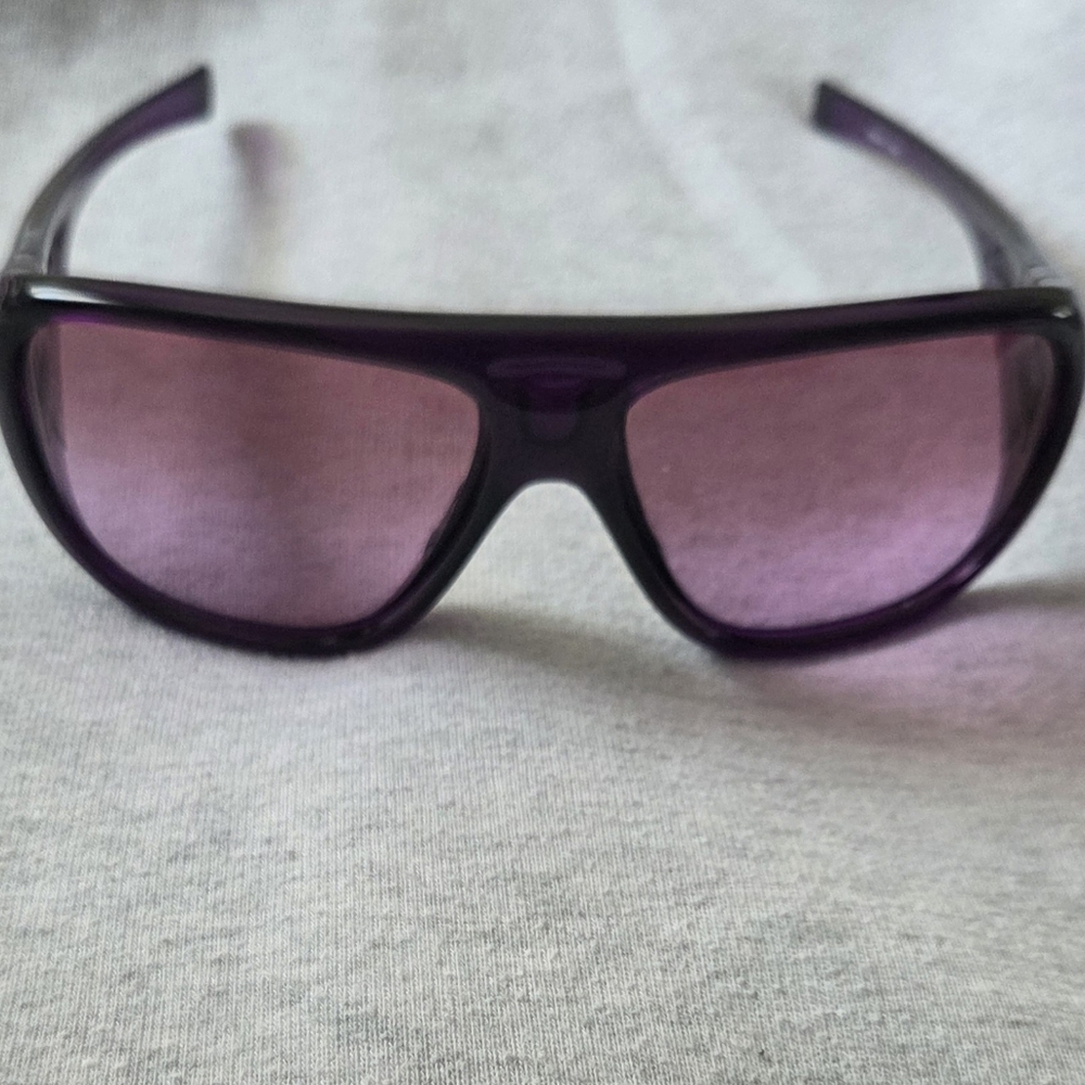 Oakley Correspondent, Purple Sunglasses